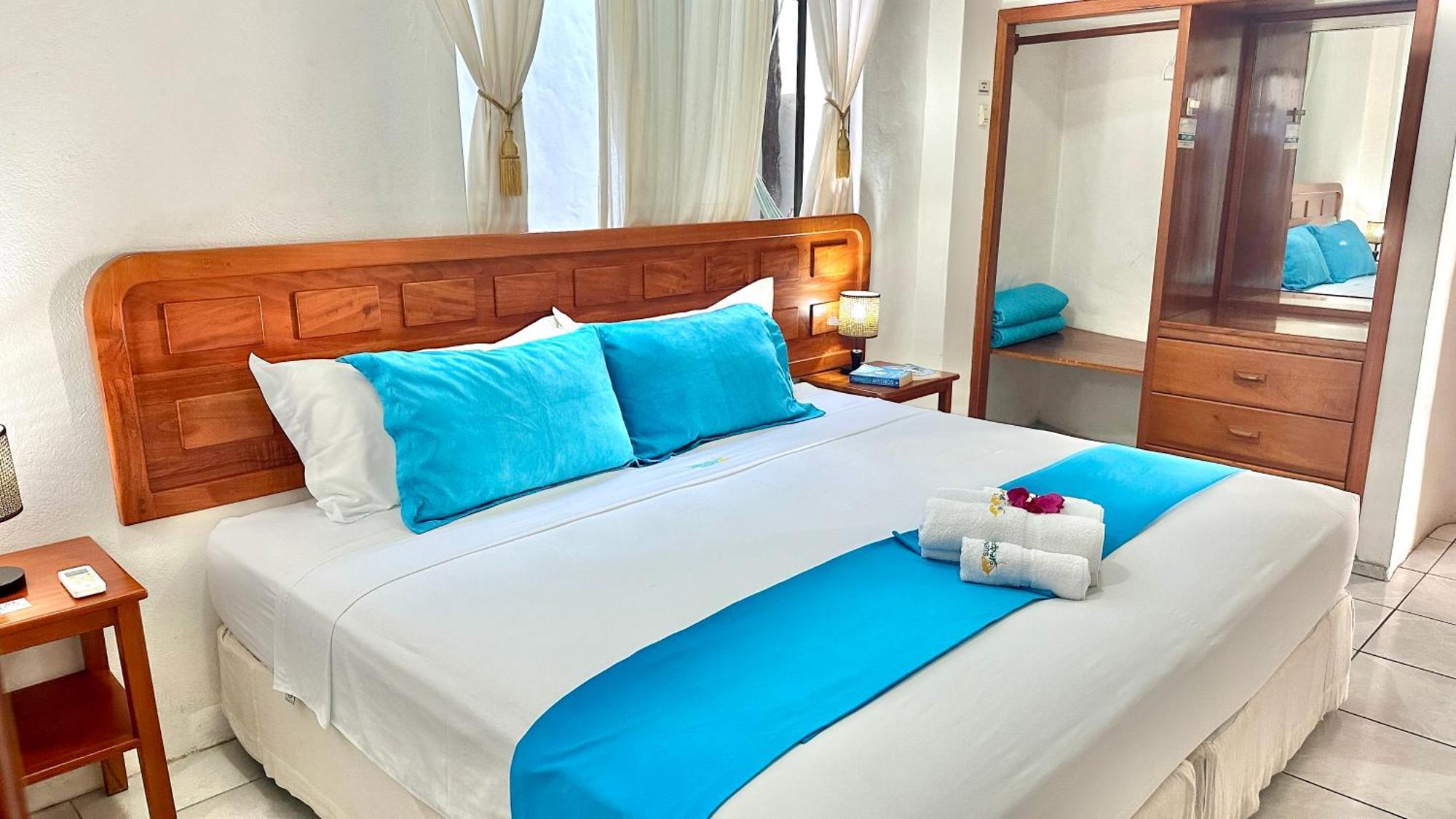 Hostal Suenos Silvestres Puerto Ayora  Bagian luar foto