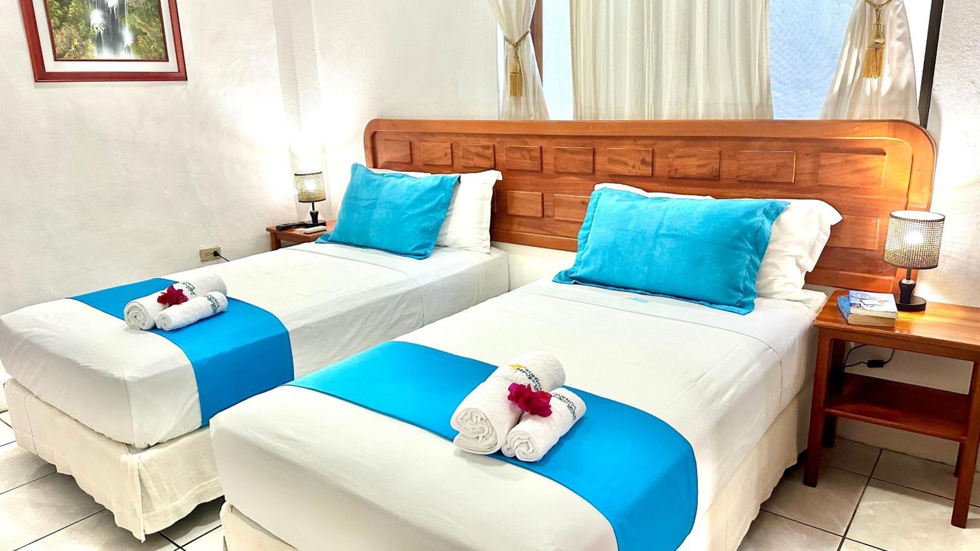 Hostal Suenos Silvestres Puerto Ayora  Bagian luar foto