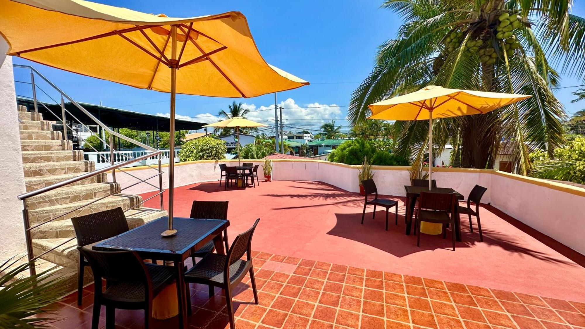 Hostal Suenos Silvestres Puerto Ayora  Bagian luar foto