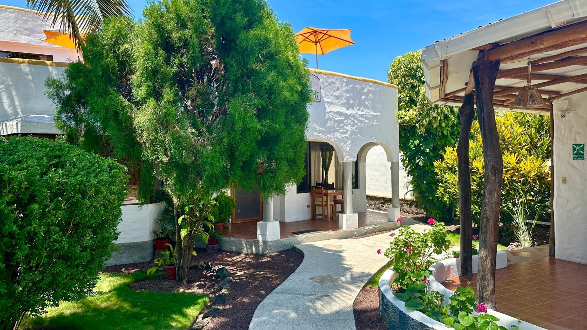 Hostal Suenos Silvestres Puerto Ayora  Bagian luar foto