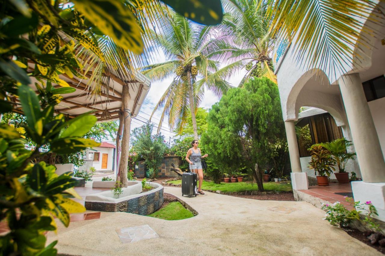Hostal Suenos Silvestres Puerto Ayora  Bagian luar foto