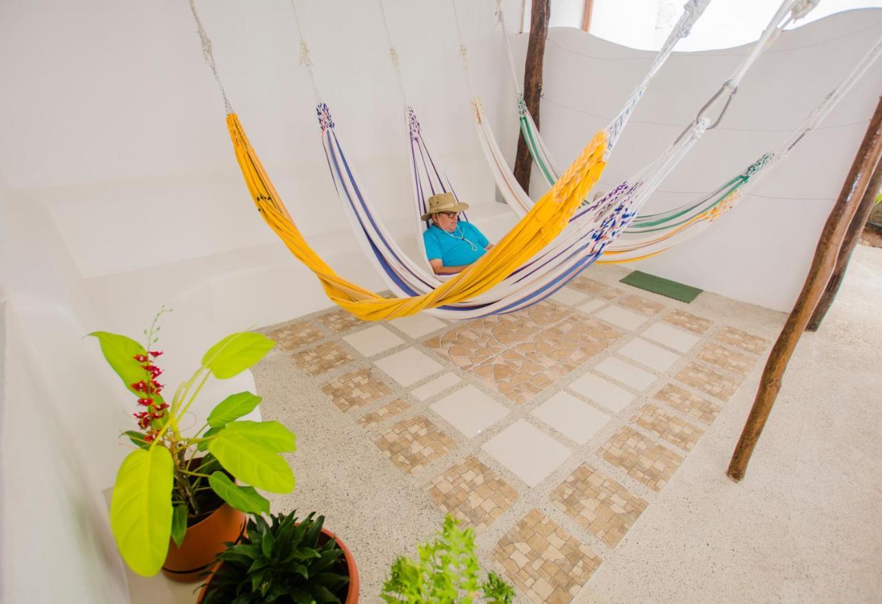 Hostal Suenos Silvestres Puerto Ayora  Bagian luar foto