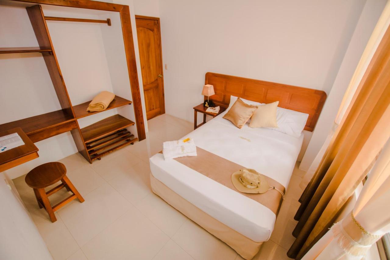 Hostal Suenos Silvestres Puerto Ayora  Bagian luar foto